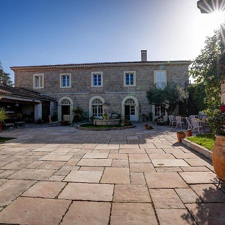 ホテル La Bastide Du Castellet ル・カステレ エクステリア 写真